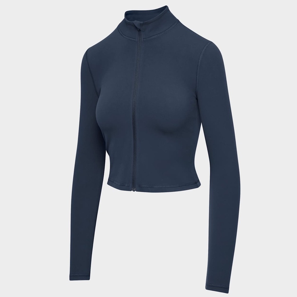 Artizia Golden
New BUTTER Limit Zip-Up